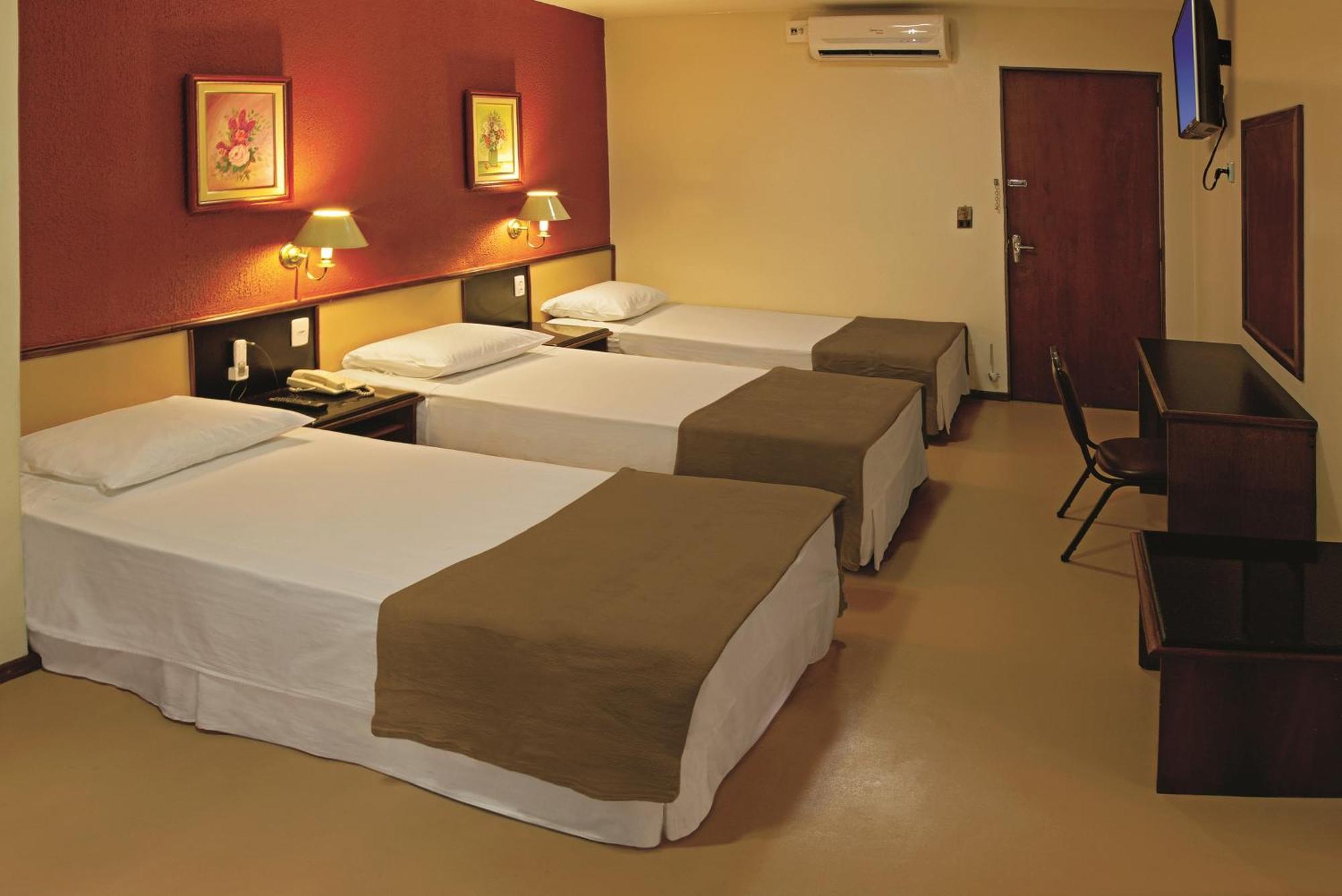 Lira Hotel Curitiba Exterior photo