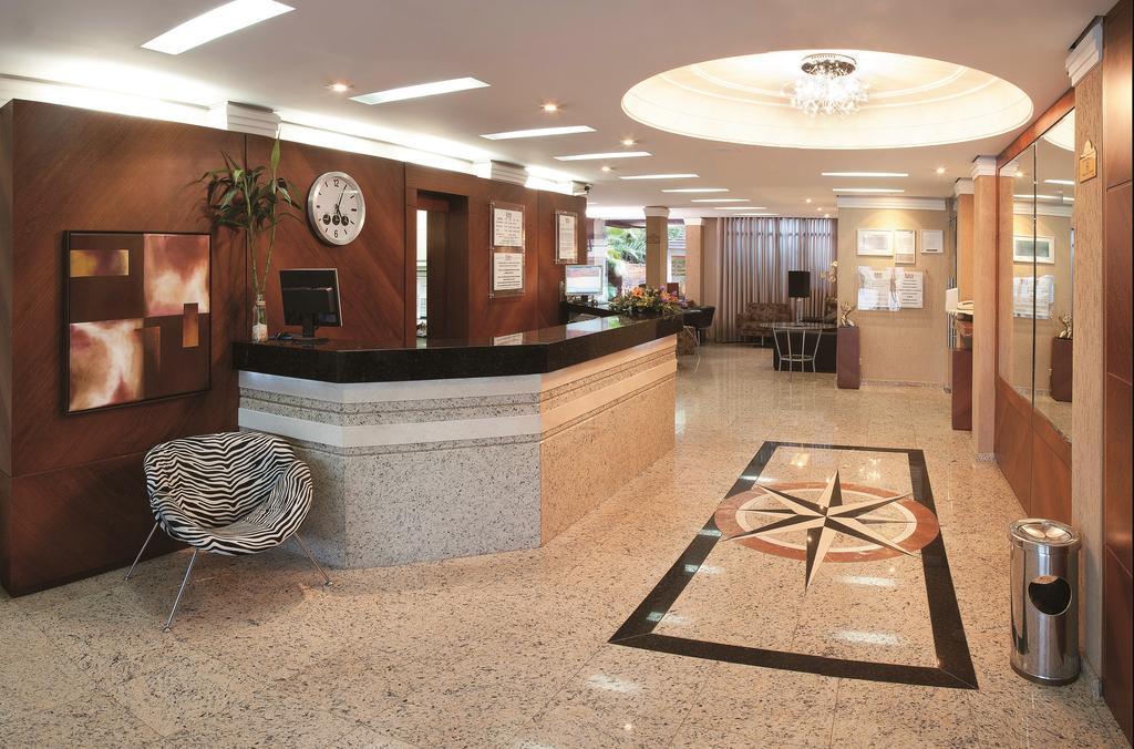 Lira Hotel Curitiba Exterior photo