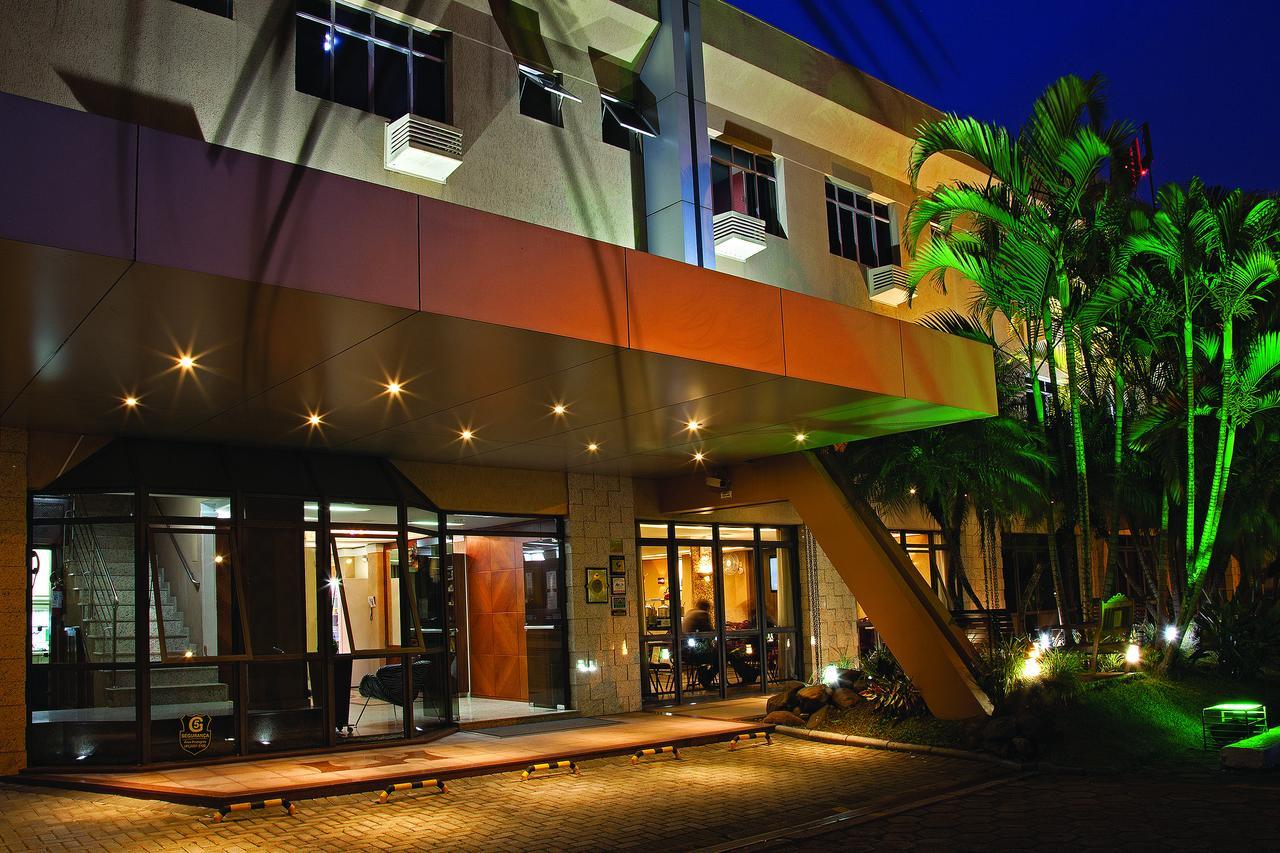 Lira Hotel Curitiba Exterior photo