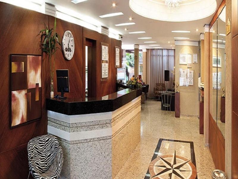 Lira Hotel Curitiba Exterior photo
