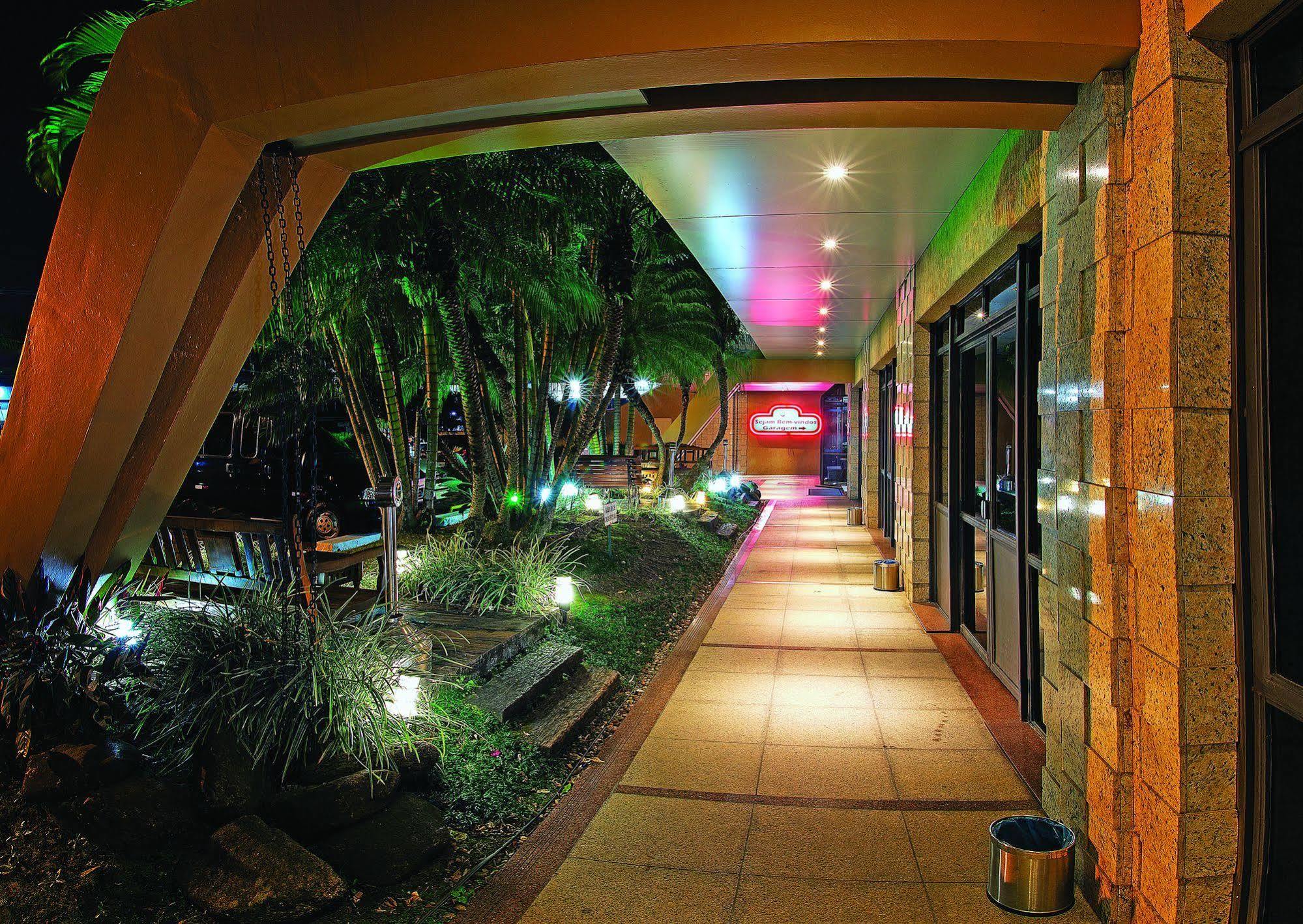 Lira Hotel Curitiba Exterior photo