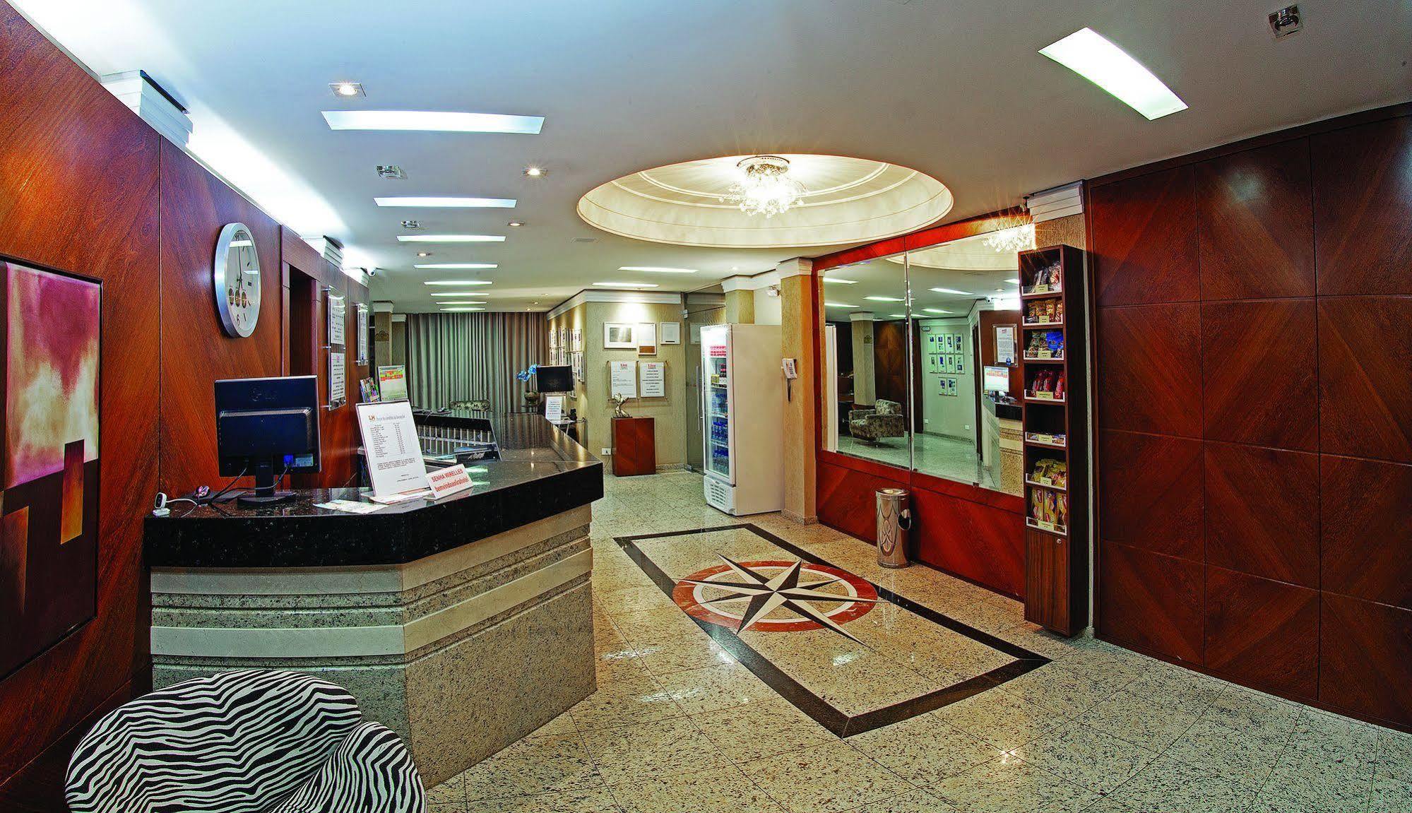 Lira Hotel Curitiba Exterior photo