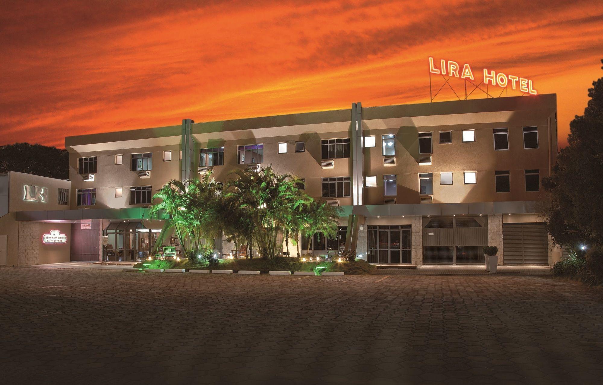 Lira Hotel Curitiba Exterior photo